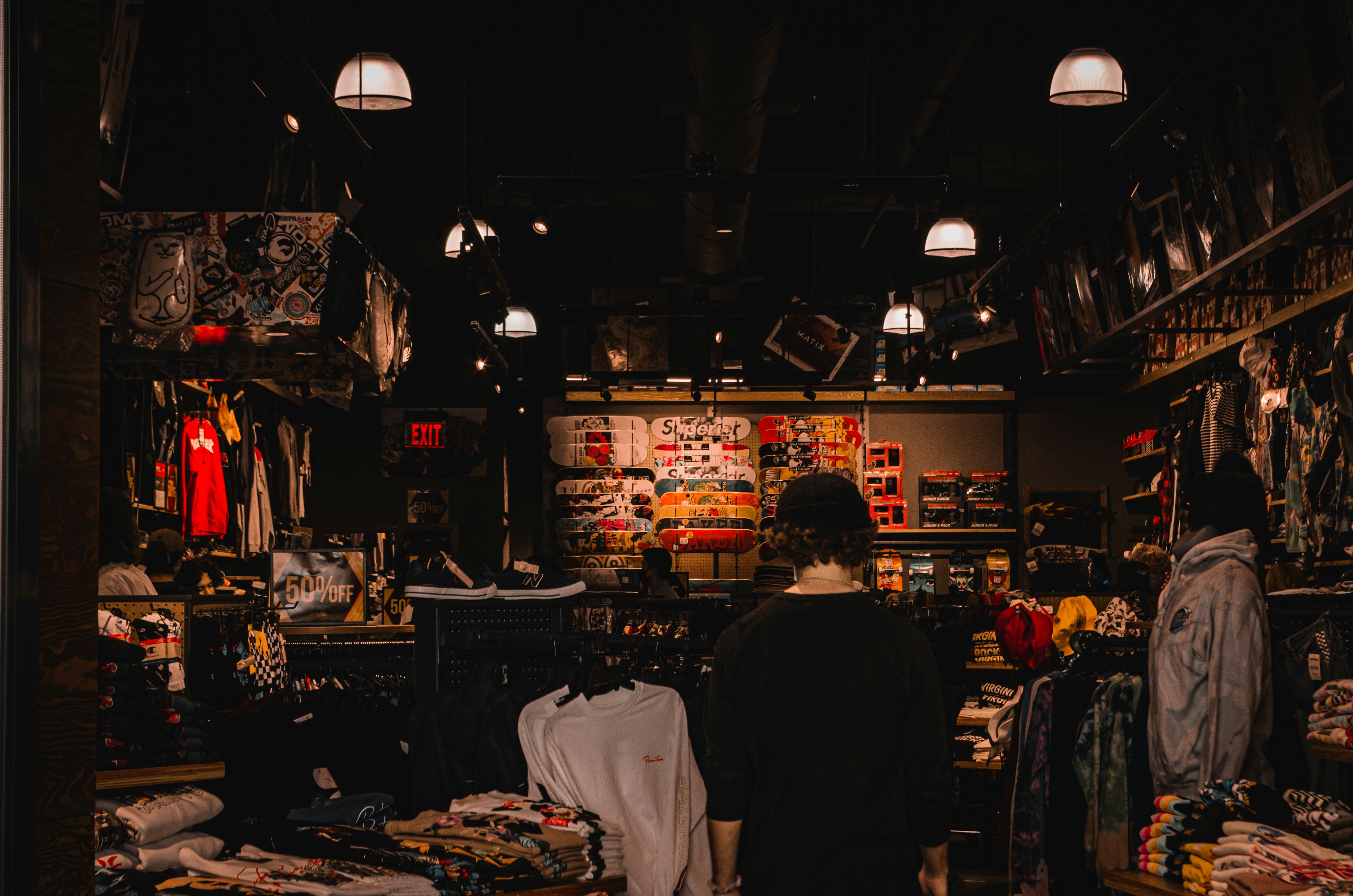 Optimizing Supply Chain and Distribution Networks